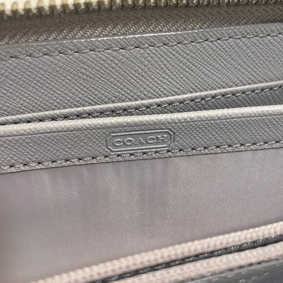 Coach Gray Snakeskin Leather Accordion Style Zip Around Wallet - Picture 11 of 16